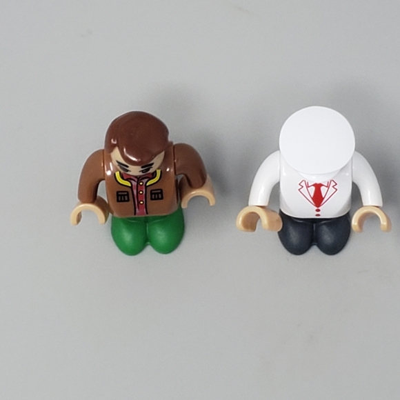 Set Of 2 Playhouse Doll Figure Toys - Picture 5 of 10